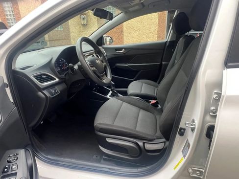 Used 2022 Hyundai Accent SE FWD image 24