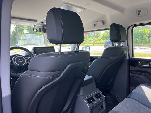 New 2024 INEOS Grenadier image 13