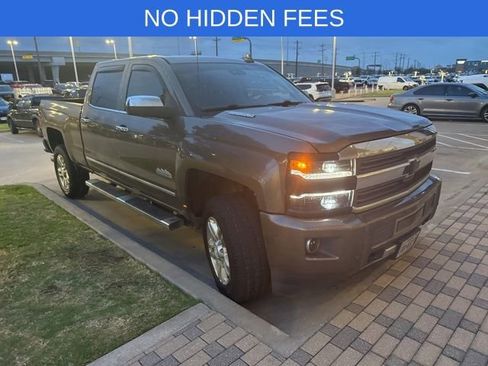 Used 2015 Chevrolet Silverado 2500 High Country w/ Duramax Plus Package image 2