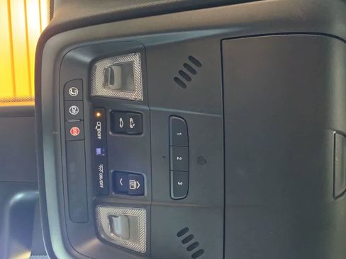 Used 2023 Cadillac XT4 Premium Luxury w/ Sun And Sound Package AWD/4WD image 27