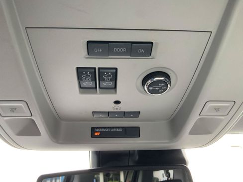 Used 2018 GMC Yukon XL Denali w/ Denali Ultimate Package AWD/4WD image 52