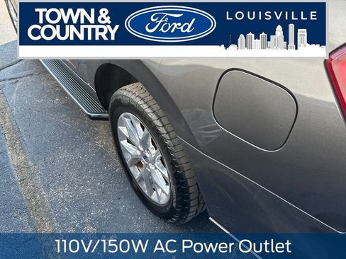 Used 2021 Ford Expedition XLT AWD/4WD image 12