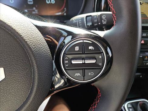 Used 2023 Kia Soul GT-Line FWD image 23