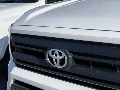 Used 2024 Toyota Tacoma SR5 image 4