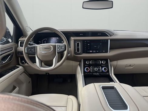 Certified 2023 GMC Yukon XL Denali image 22