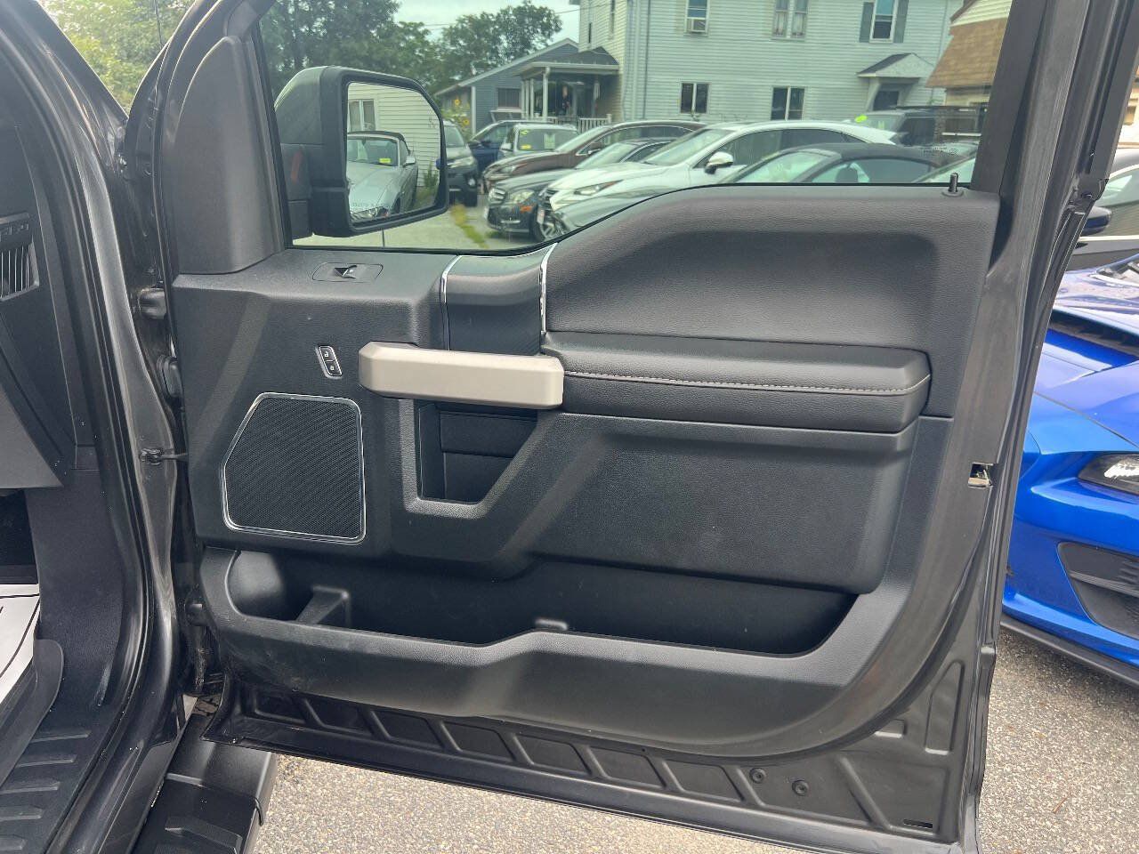 Used 2020 Ford F150 Lariat AWD/4WD image 9