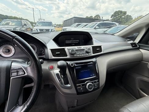 Used 2016 Honda Odyssey EX-L image 17