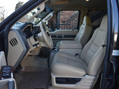 Used 2008 Ford F350 Lariat image 8