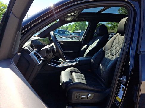 Certified 2024 BMW X5 xDrive40i w/ M Sport Package AWD/4WD image 14