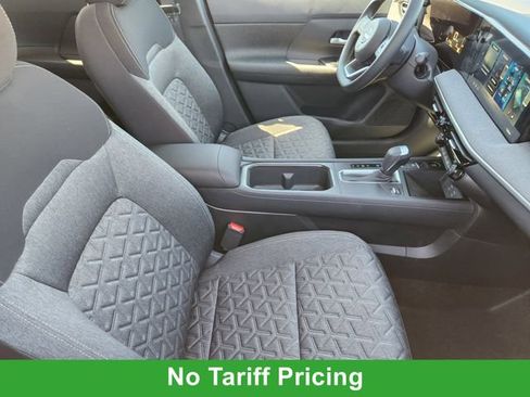 New 2026 Nissan Kicks SV image 11