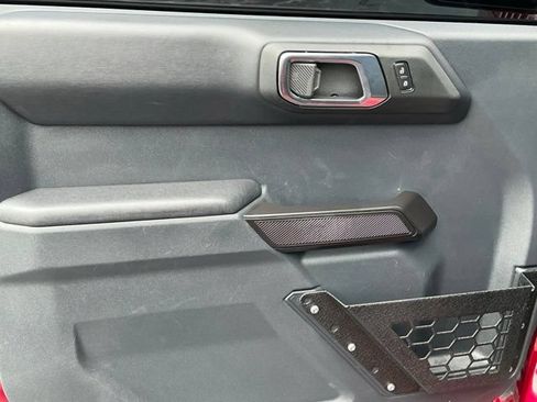 Used 2025 Ford Bronco Raptor AWD/4WD image 15