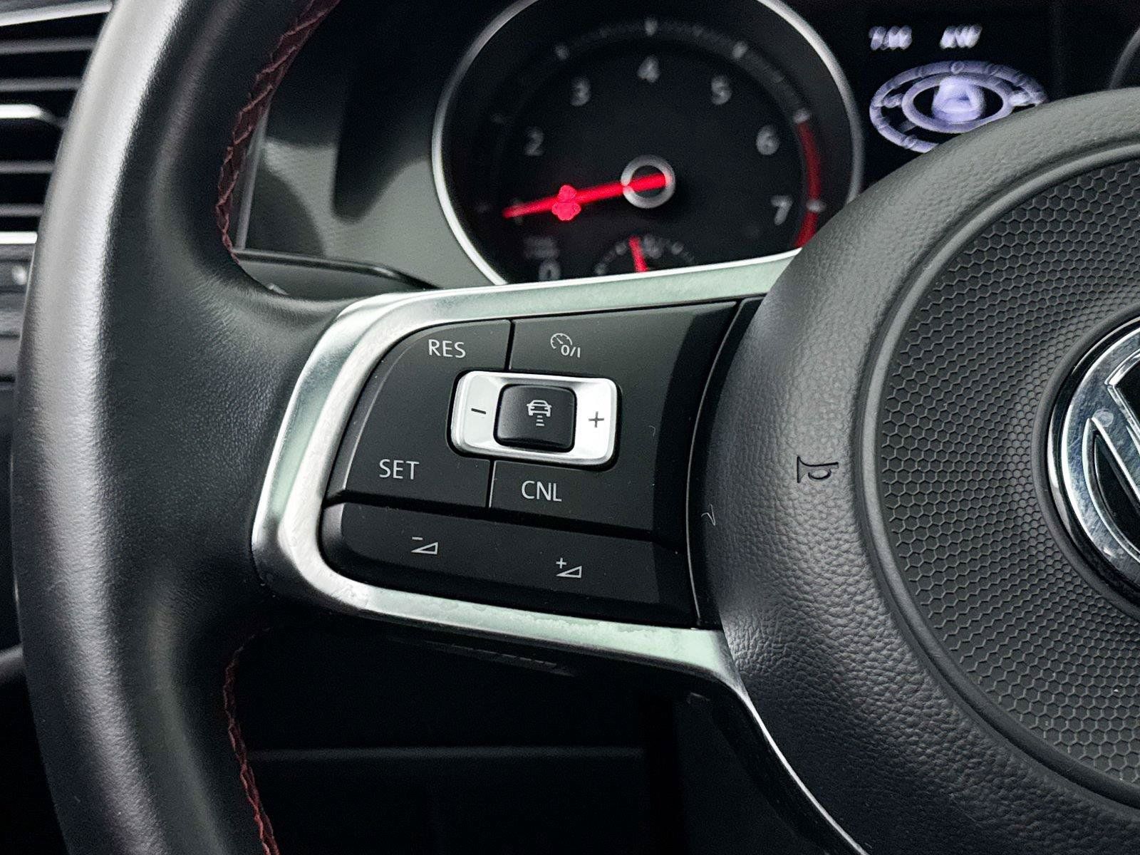 Used 2017 Volkswagen GTI Autobahn FWD image 35