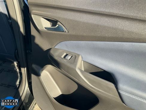 Used 2022 Chevrolet Bolt EUV LT w/ Convenience Package image 53