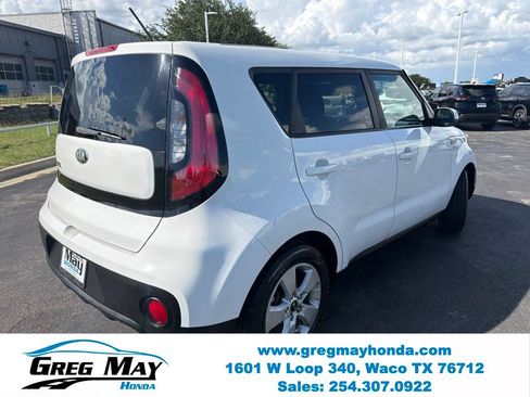 Used 2018 Kia Soul FWD image 3