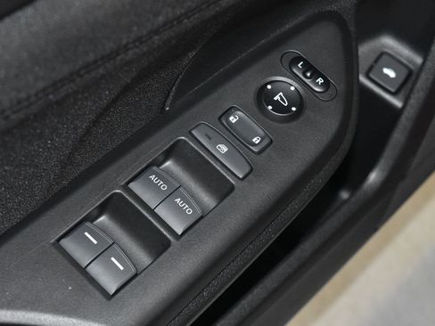 Used 2021 Honda Civic EX image 5