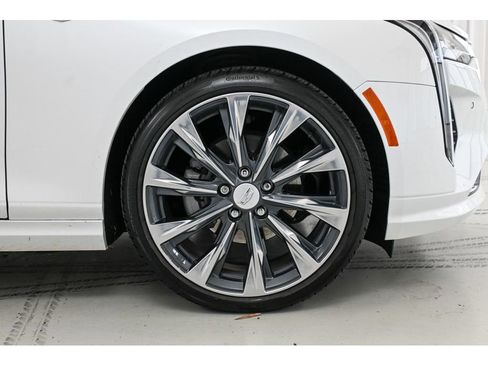 New 2025 Cadillac CT4 Premium Luxury image 8