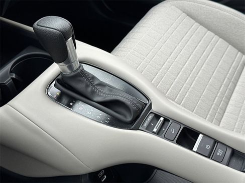 New 2026 Honda HR-V LX image 30