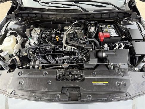 Used 2022 Nissan Altima 2.5 SR w/ Midnight Edition Package image 32