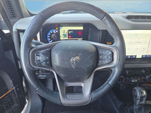 Used 2022 Ford Bronco Badlands image 14