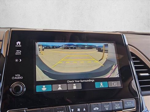 Used 2021 Honda Odyssey Touring image 14