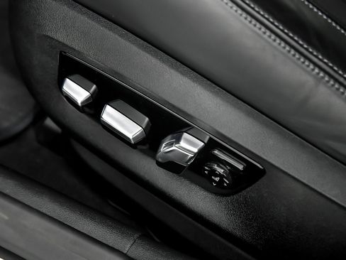 Used 2018 BMW M5 w/ Executive Package image 26