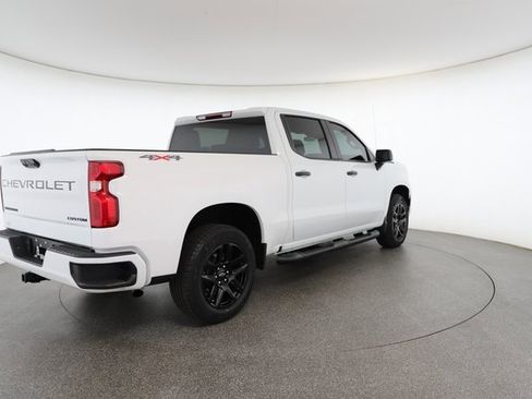 Used 2023 Chevrolet Silverado 1500 Custom image 17