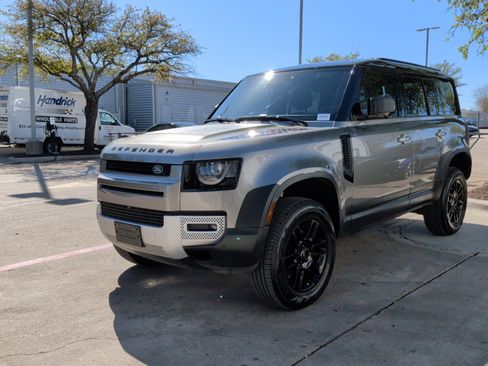 Used 2024 Land Rover Defender 110 S image 5