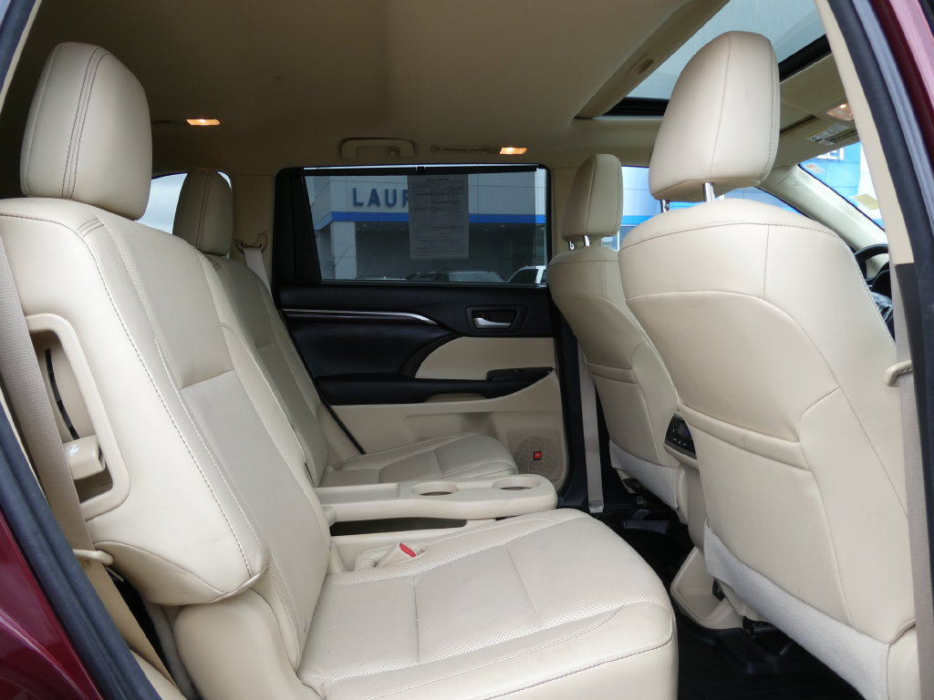 Used 2015 Toyota Highlander Limited AWD/4WD image 15