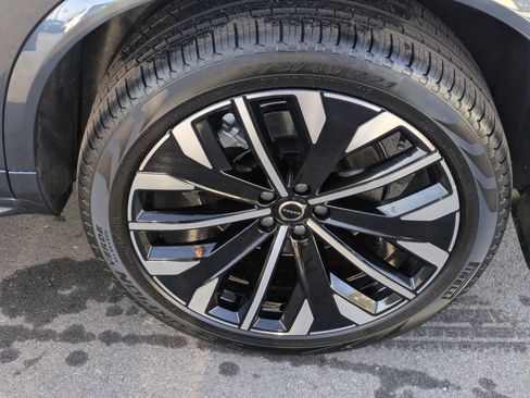 New 2026 Volvo XC90 T8 Ultra w/ Protection Package Premier image 17