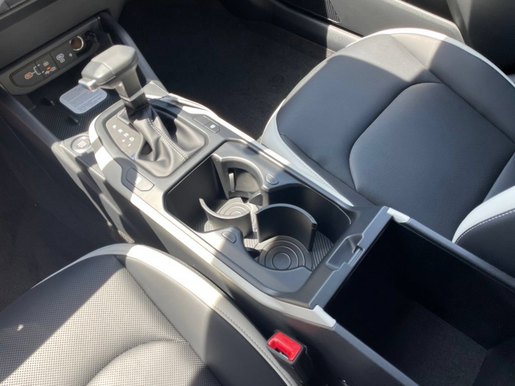 New 2026 Kia K4 GT-Line w/ GT-Line Premium Package FWD image 9
