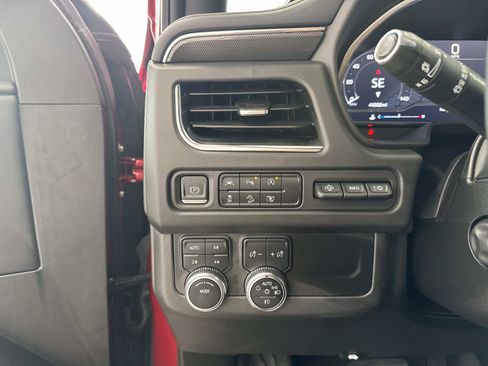 Used 2023 GMC Yukon XL AT4 w/ AT4 Premium Package AWD/4WD image 33