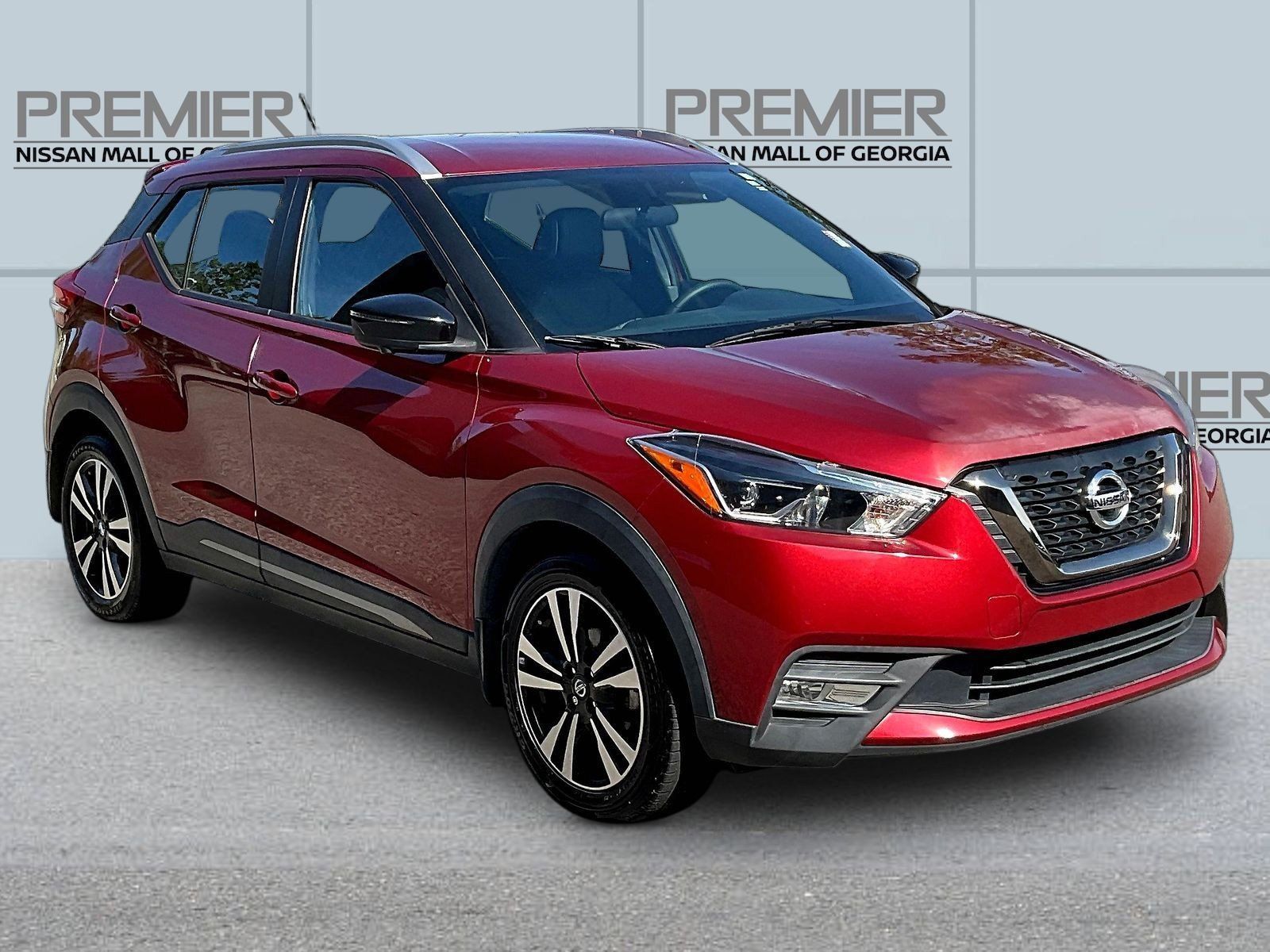 Certified 2019 Nissan Kicks SR w/ SR Premium Package FWD image 3