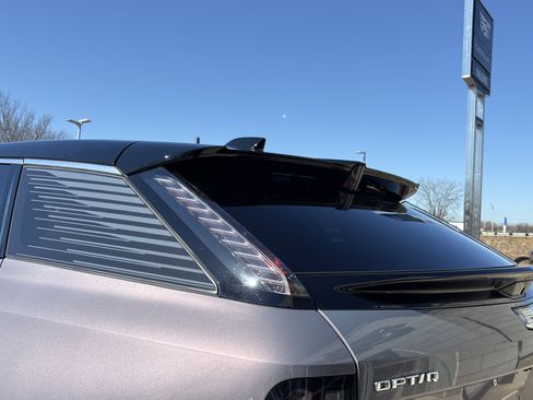 New 2026 Cadillac Optiq Luxury 2 image 20