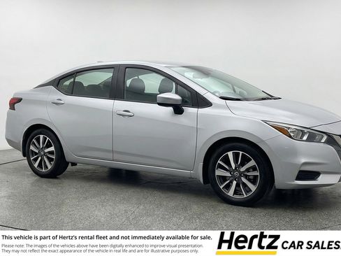 Used 2025 Nissan Versa SV image 1