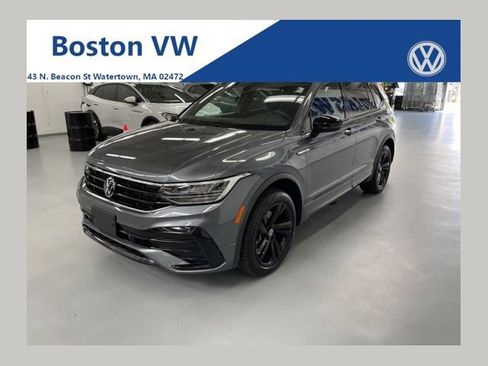 Used 2024 Volkswagen Tiguan SE R-Line AWD/4WD image 1