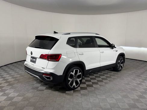 Used 2023 Volkswagen Taos SEL AWD/4WD image 8