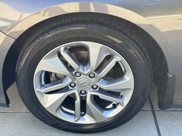 Used 2019 Honda Accord LX image 4