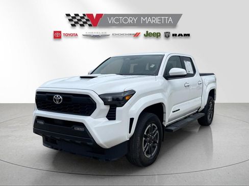 Used 2024 Toyota Tacoma TRD Sport AWD/4WD image 1