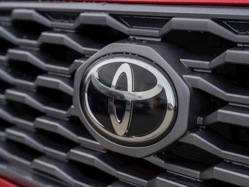 Certified 2022 Toyota Tacoma TRD Sport image 6