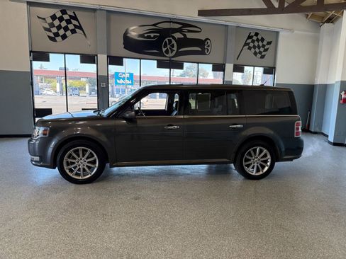 Used 2019 Ford Flex Limited image 4