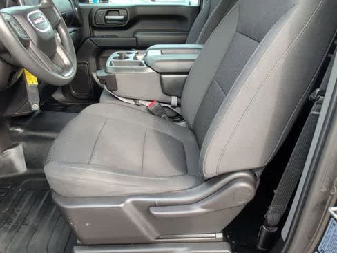 Certified 2022 GMC Sierra 3500 Pro w/ Convenience Package image 17