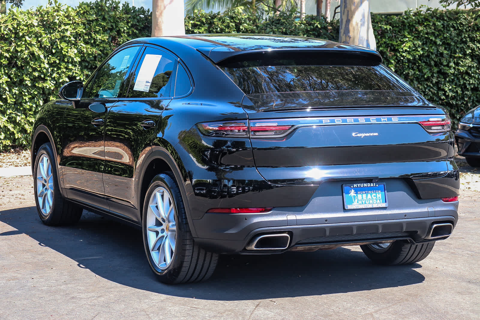 Used 2021 Porsche Cayenne Coupe AWD/4WD image 8
