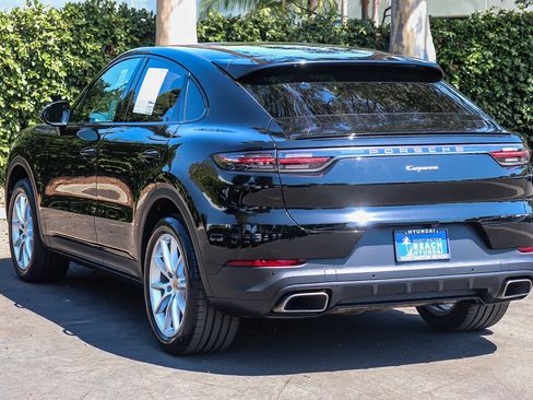 Used 2021 Porsche Cayenne Coupe AWD/4WD image 8