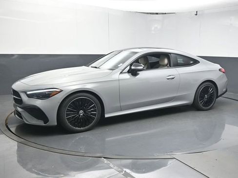 New 2026 Mercedes-Benz CLE 300 4MATIC Coupe image 4