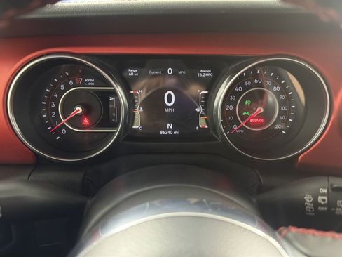 Used 2020 Jeep Wrangler Unlimited Rubicon w/ Dual Top Group image 17