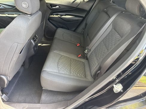 Used 2020 Chevrolet Equinox LT FWD image 20