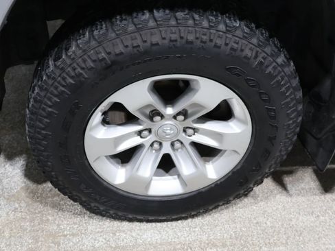 Used 2020 RAM 1500 Laramie image 10