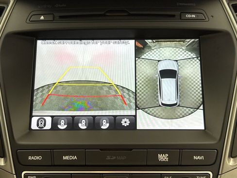 Used 2018 Hyundai Santa Fe Sport image 16