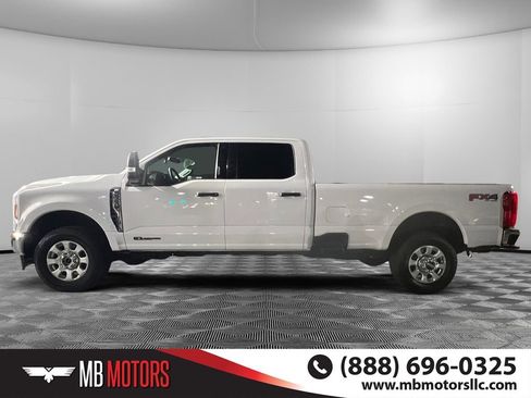 Used 2023 Ford F350 XLT w/ FX4 Off-Road Package image 8