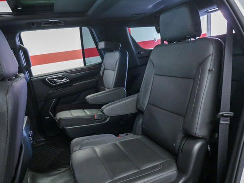 Used 2022 Chevrolet Tahoe Z71 w/ Luxury Package image 13